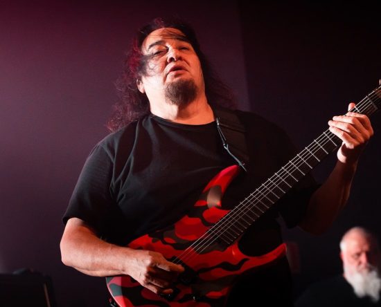 e-novo-e-brutal-e-pesado-e-e-melodico-diz-dino-cazares-sobre-novo-disco-do-fear-factory