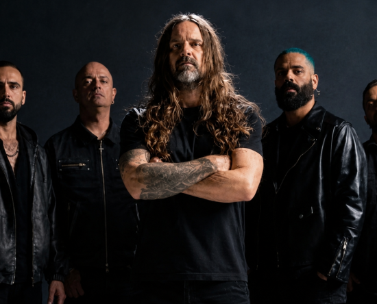 eminence-lanca-silent-march-com-participacao-de-andreas-kisser-e-producao-de-tue-madsen
