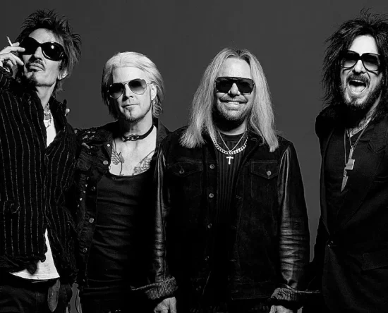 final-do-american-idol-reune-carrie-underwood-e-motley-crue-em-performance-especial