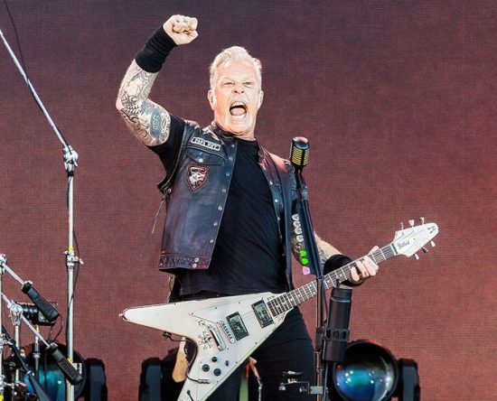 metallica-reune-mais-de-90-mil-pessoas-e-bate-recorde-de-publico-em-show-na-grecia