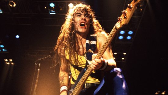 sonhos-ambiciosos-documentario-burning-ambition-do-iron-maiden