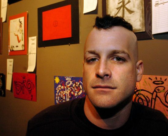 ex-vocalista-do-misfits-michale-graves-relata-conversao-ao-cristianismo-e-diz-ter-encontrado-novo-proposito-na-musica