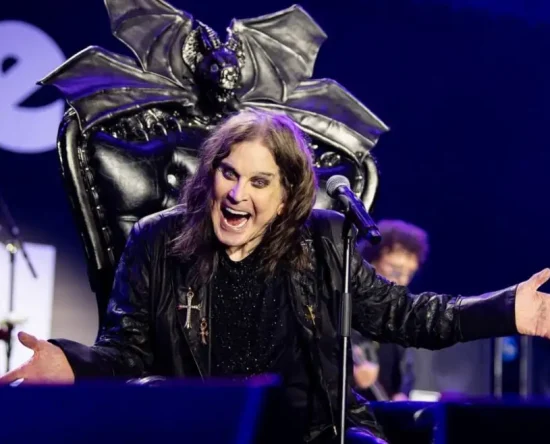 trono-usado-por-ozzy-osbourne-em-show-de-despedida-sera-exibido-em-museu-de-birmingham