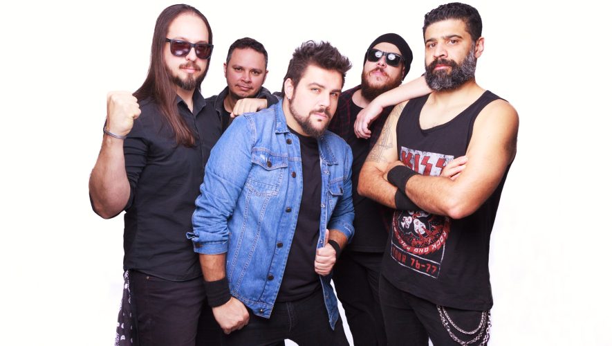 Chicken Rocket une hard rock e animação japonesa em clipe de Reach Out