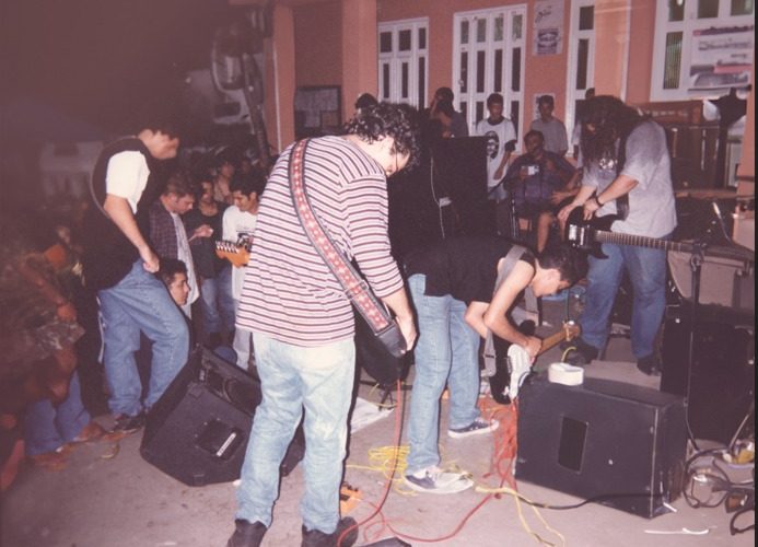Passeio guiado percorre pontos históricos do rock em Fortaleza no sábado